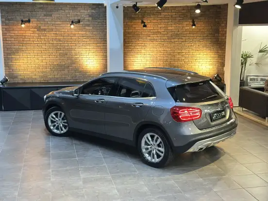 MERCEDES-BENZ-GLA 200-1.6 CGI ADVANCE 16V TURBO GASOLINA 4P AUTOMÁTICO MERCEDES-BENZ-GLA 200-2015