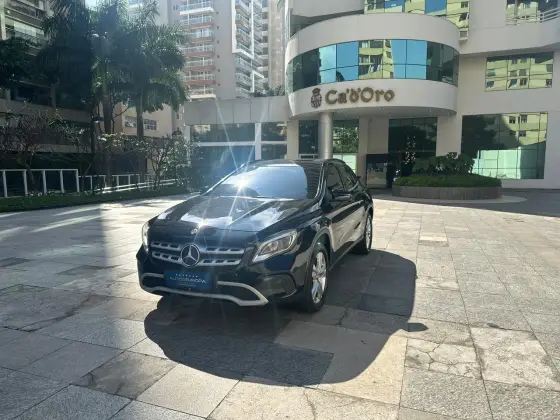 MERCEDES-BENZ GLA 200 1.6 CGI FLEX STYLE 7G-DCT