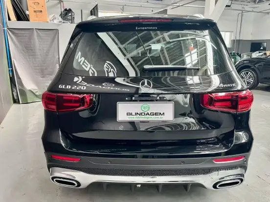 MERCEDES-BENZ-GLB 220-2.0 MHEV AMG LINE 4MATIC 8G-DCT MERCEDES-BENZ-GLB 220-2025