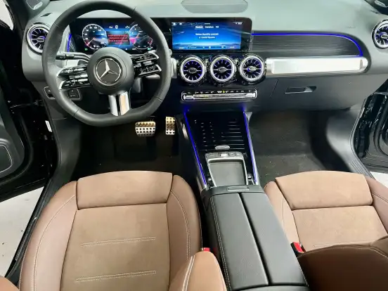 MERCEDES-BENZ-GLB 220-2025