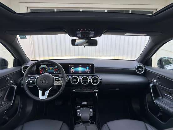 MERCEDES-BENZ-A 250-2020