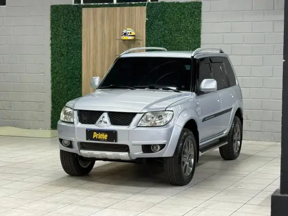 MITSUBISHI PAJERO 2.5 HD 4X4 8V TURBO INTERCOOLER DIESEL 4P MANUAL