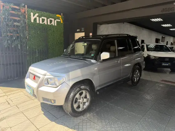 MITSUBISHI PAJERO 2.5 HD 4X4 8V TURBO INTERCOOLER DIESEL 4P MANUAL MITSUBISHI PAJERO 2.5 HD 4X4 8V TURBO INTERCOOLER DIESEL 4P MANUAL
