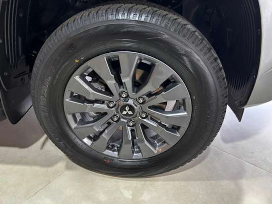 MITSUBISHI-TRITON-2.4 BITURBO DIESEL CD HPE 4X4 AUTOMÁTICO MITSUBISHI-TRITON-2026
