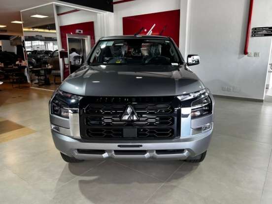 MITSUBISHI-TRITON-2026