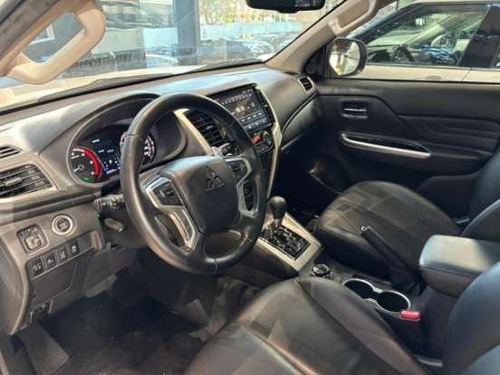 MITSUBISHI-TRITON-2.4 BITURBO DIESEL CD HPE-S 4X4 AUTOMÁTICO MITSUBISHI-TRITON-2024