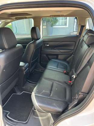 MITSUBISHI-OUTLANDER-2016