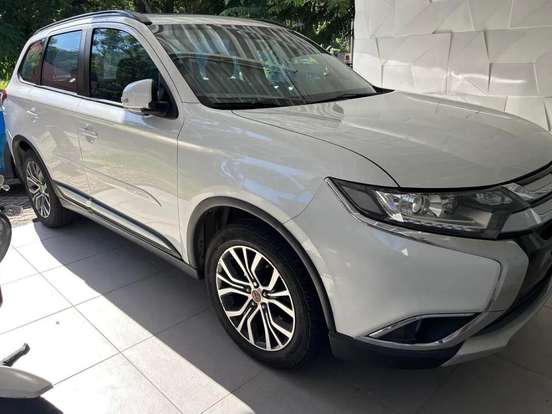 MITSUBISHI-OUTLANDER-2.0 16V GASOLINA 4P AUTOMÁTICO MITSUBISHI-OUTLANDER-2016