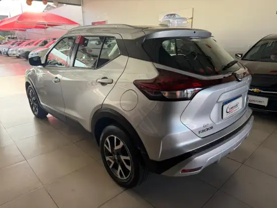 NISSAN-KICKS-2022
