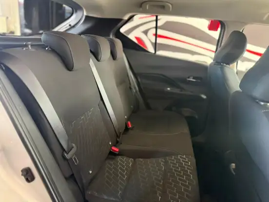 NISSAN-KICKS-2022