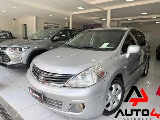NISSAN TIIDA 1.8 SL 16V FLEX 4P AUTOMÁTICO NISSAN TIIDA 1.8 SL 16V FLEX 4P AUTOMÁTICO
