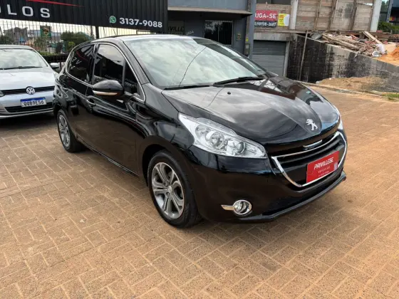 PEUGEOT 208 1.6 GRIFFE 16V FLEX 4P AUTOMÁTICO