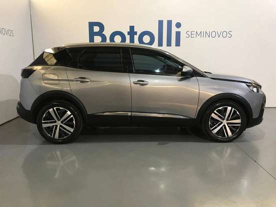 PEUGEOT-3008-2017