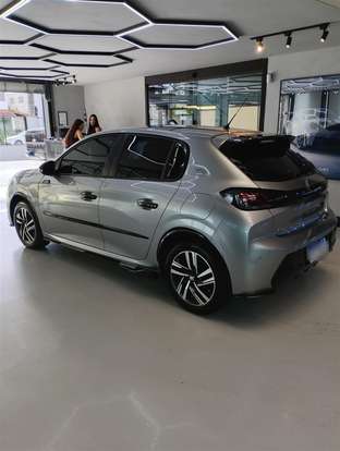 PEUGEOT-208-2024
