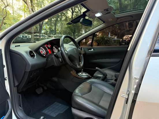 PEUGEOT-308-1.6 ALLURE THP 16V FLEX 4P AUTOMÁTICO PEUGEOT-308-2016