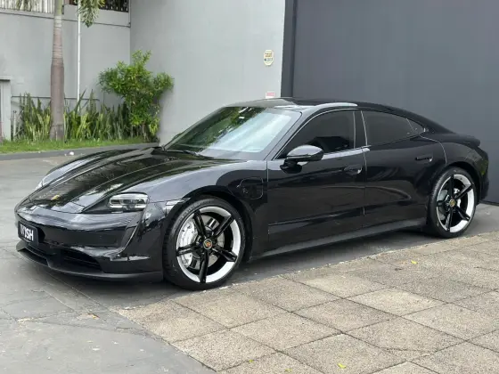 PORSCHE TAYCAN 4S ELÉTRICO PORSCHE TAYCAN 4S ELÉTRICO