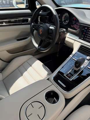 PORSCHE-PANAMERA-2021