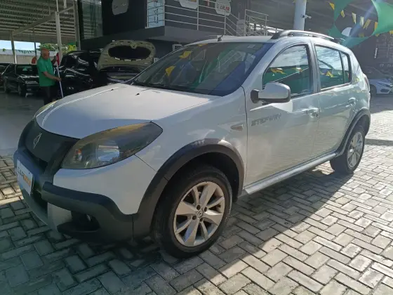 RENAULT SANDERO 1.6 STEPWAY 16V FLEX 4P AUTOMÁTICO