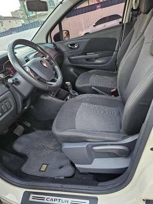 RENAULT-CAPTUR-2019