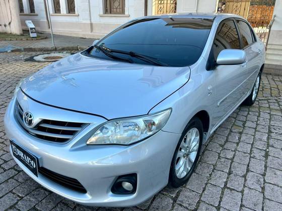 TOYOTA COROLLA 1.8 XLI 16V FLEX 4P AUTOMÁTICO