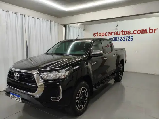 TOYOTA HILUX 2.8 D-4D TURBO DIESEL CD SRV 4X4 AUTOMÁTICO