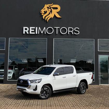 TOYOTA HILUX 2.8 D-4D TURBO DIESEL CD SRV 4X4 AUTOMÁTICO