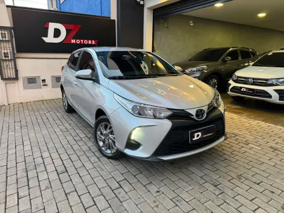 TOYOTA YARIS 1.5 16V FLEX XS CONNECT MULTIDRIVE TOYOTA YARIS 1.5 16V FLEX XS CONNECT MULTIDRIVE