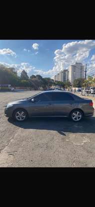 TOYOTA-COROLLA-2011