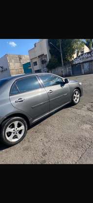 TOYOTA-COROLLA-2011
