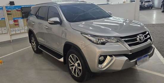 TOYOTA-HILUX SW4-2.8 SRX 4X4 16V TURBO INTERCOOLER DIESEL 4P AUTOMÁTICO TOYOTA-HILUX SW4-2016