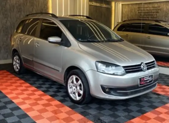 VOLKSWAGEN FOX 1.6 MI 8V FLEX 4P MANUAL VOLKSWAGEN FOX 1.6 MI 8V FLEX 4P MANUAL