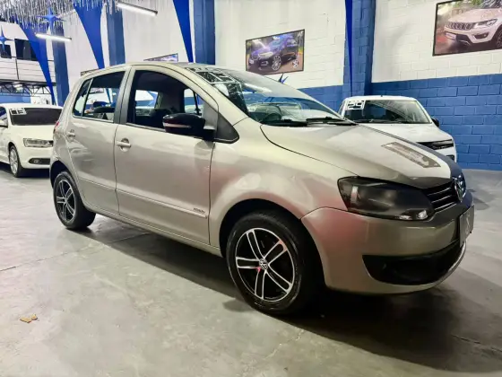VOLKSWAGEN FOX 1.6 MI 8V FLEX 4P MANUAL
