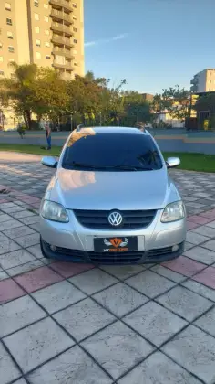 VOLKSWAGEN FOX 1.6 MI SPORTLINE 8V FLEX 4P MANUAL VOLKSWAGEN FOX 1.6 MI SPORTLINE 8V FLEX 4P MANUAL