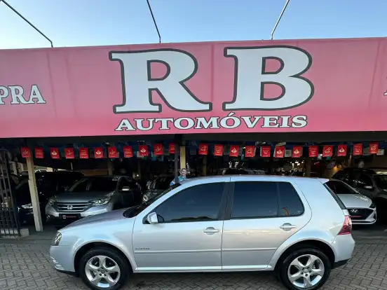 VOLKSWAGEN-GOLF-1.6 MI SPORTLINE 8V FLEX 4P MANUAL VOLKSWAGEN-GOLF-2009