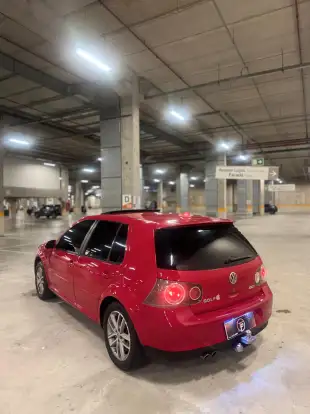 VOLKSWAGEN-GOLF-2011