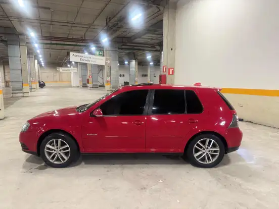 VOLKSWAGEN-GOLF-2011