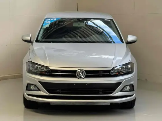 VOLKSWAGEN POLO 1.0 200 TSI COMFORTLINE AUTOMÁTICO VOLKSWAGEN POLO 1.0 200 TSI COMFORTLINE AUTOMÁTICO