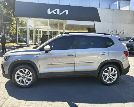 VOLKSWAGEN TAOS 1.4 250 TSI TOTAL FLEX COMFORTLINE AUTOMÁTICO