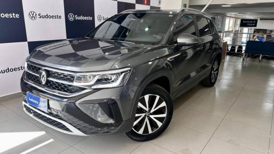 VOLKSWAGEN TAOS 1.4 250 TSI TOTAL FLEX HIGHLINE AUTOMÁTICO