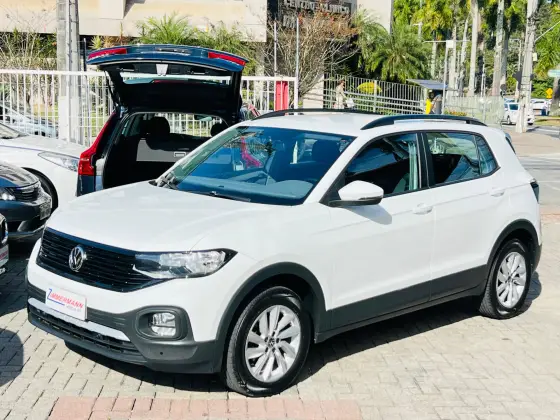 VOLKSWAGEN T-CROSS 1.0 200 TSI TOTAL FLEX AUTOMÁTICO