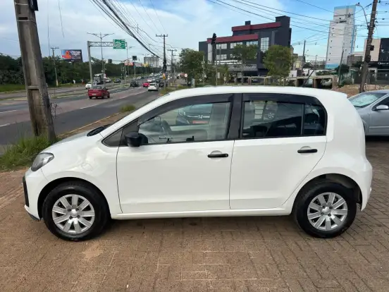 VOLKSWAGEN-UP-2018