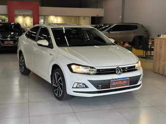 VOLKSWAGEN VIRTUS 1.0 200 TSI HIGHLINE AUTOMÁTICO