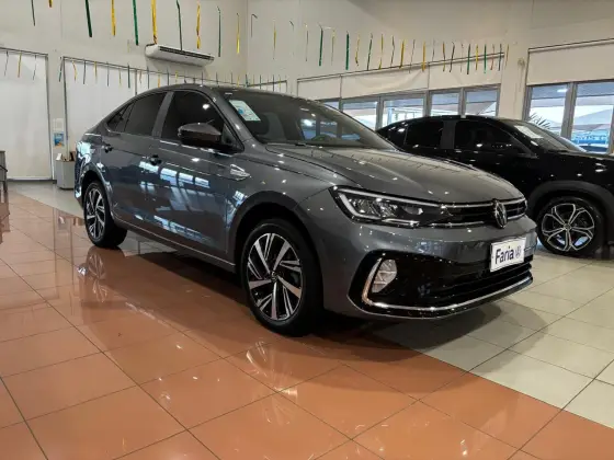 VOLKSWAGEN VIRTUS 1.0 200 TSI HIGHLINE AUTOMÁTICO
