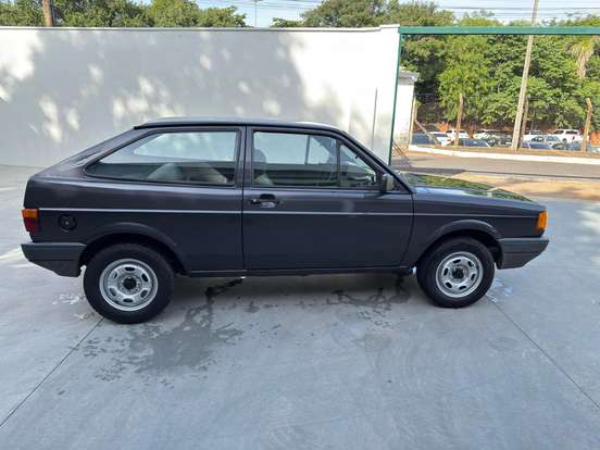 VOLKSWAGEN-GOL-1996