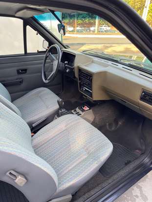 VOLKSWAGEN-GOL-1996
