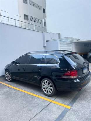 VOLKSWAGEN-JETTA-2011