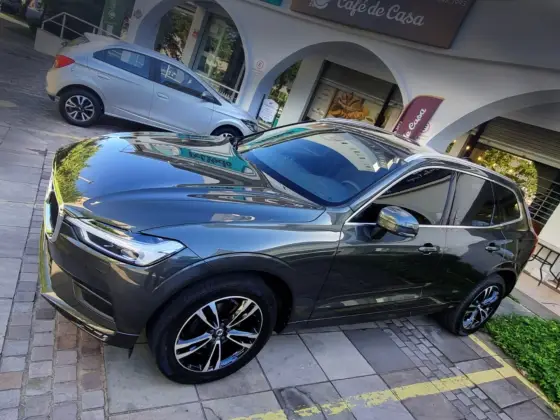 VOLVO XC60 2.0 T5 GASOLINA MOMENTUM AWD GEARTRONIC