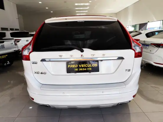 VOLVO-XC60-2.0 T5 MOMENTUM GASOLINA 4P AUTOMÁTICO VOLVO-XC60-2016