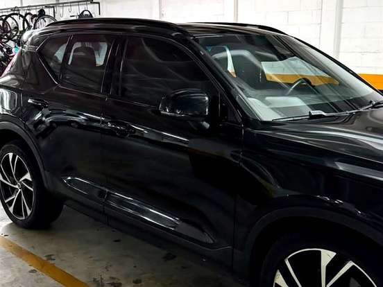 VOLVO-XC40-2.0 T5 GASOLINA R-DESIGN AWD GEARTRONIC VOLVO-XC40-2018