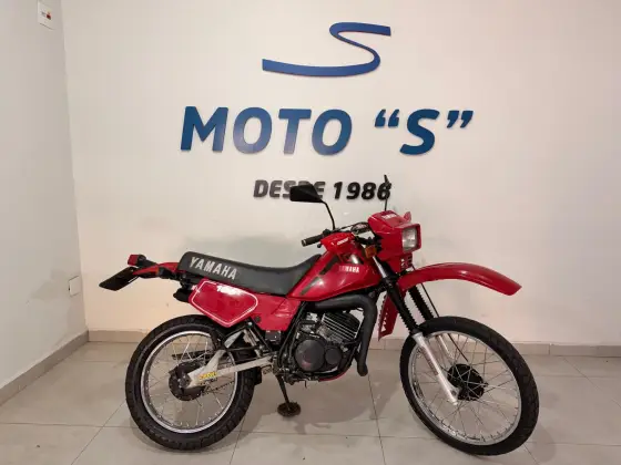 YAMAHA DT 180 YAMAHA DT 180